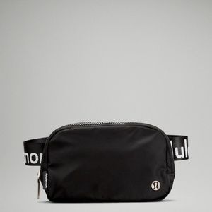 Lululemon Everywhere Belt Bag Logo Strap Black/White